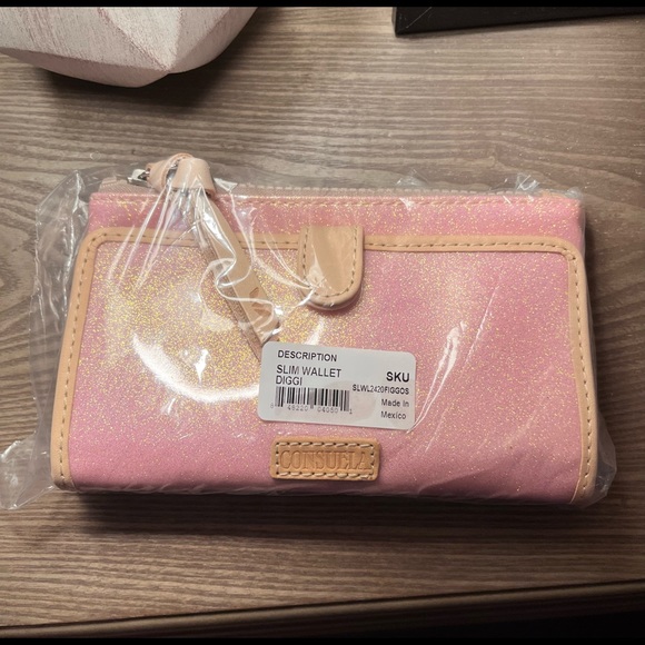 Consuela Diggi Slim wallet - Picture 3 of 6